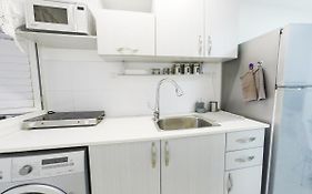 Great Location Fully Equipped